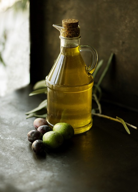"Nature's Nectar: Four Beauty Benefits of Olive Oil for Hair"