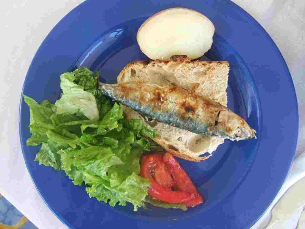 Assorted foods rich in omega-3 fatty acids.