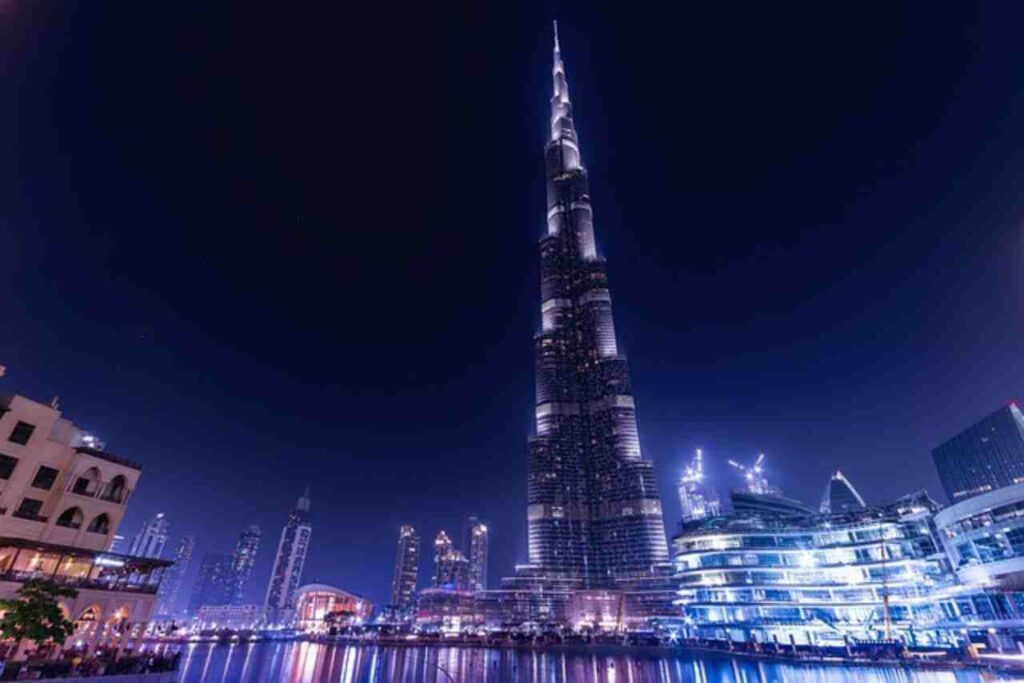 A blog post image of the Burj Khalifa, showcasing its impressive height and architectural design.