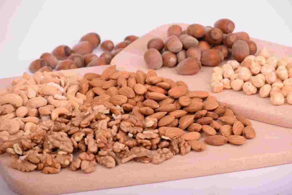 "Healthy Snacks Choices - Lower Heart Disease and Stroke Risks"