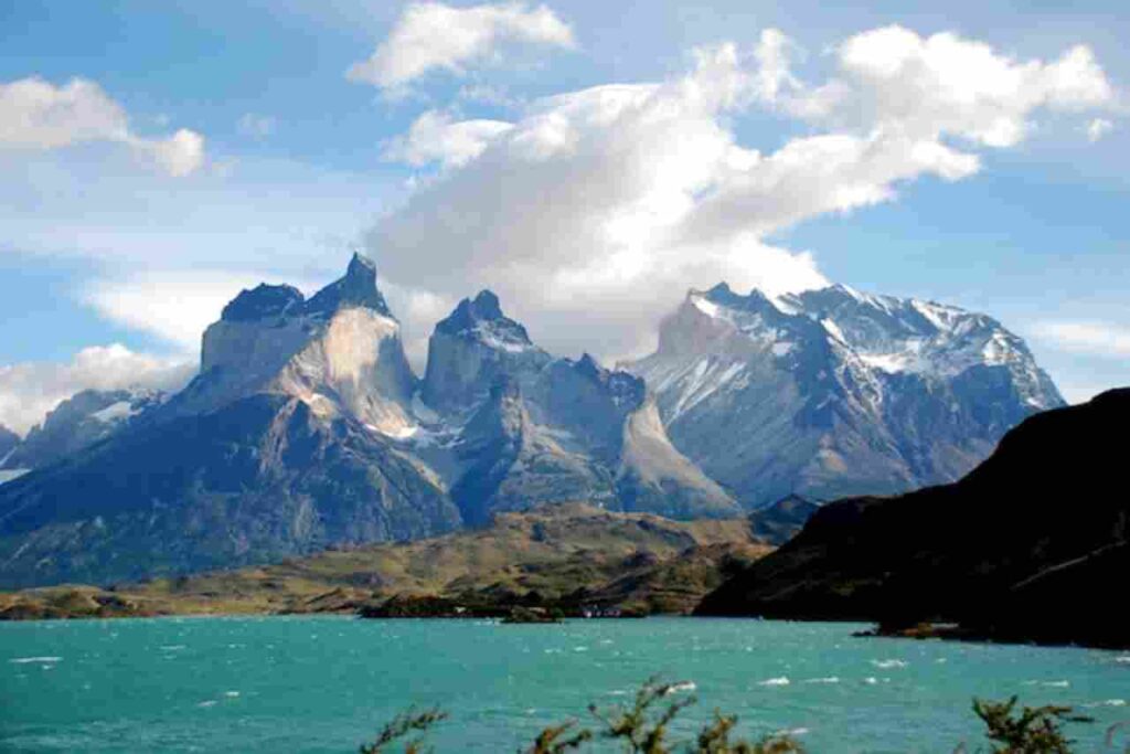 Beautiful places"Scenic View of Natural Wonders"