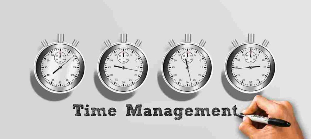 Illustration of a clock and checklist, representing productivity and time management skills.