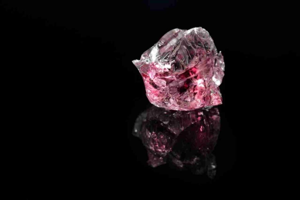 "Pink Diamonds: Discover the Sparkling Facts"