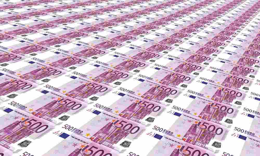 Digital and physical currencies coexist symbolizing the future of paper currency.